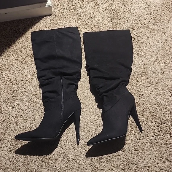 Knee high suede boots - Picture 3 of 9